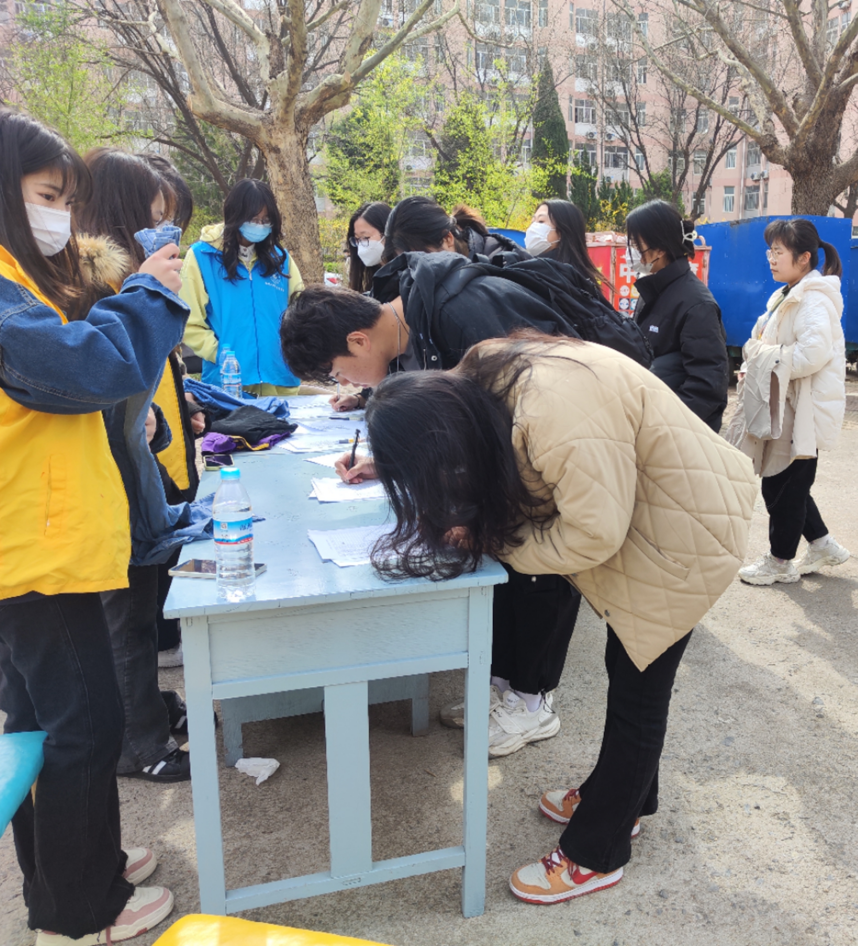 社会活动照片大学生的图片